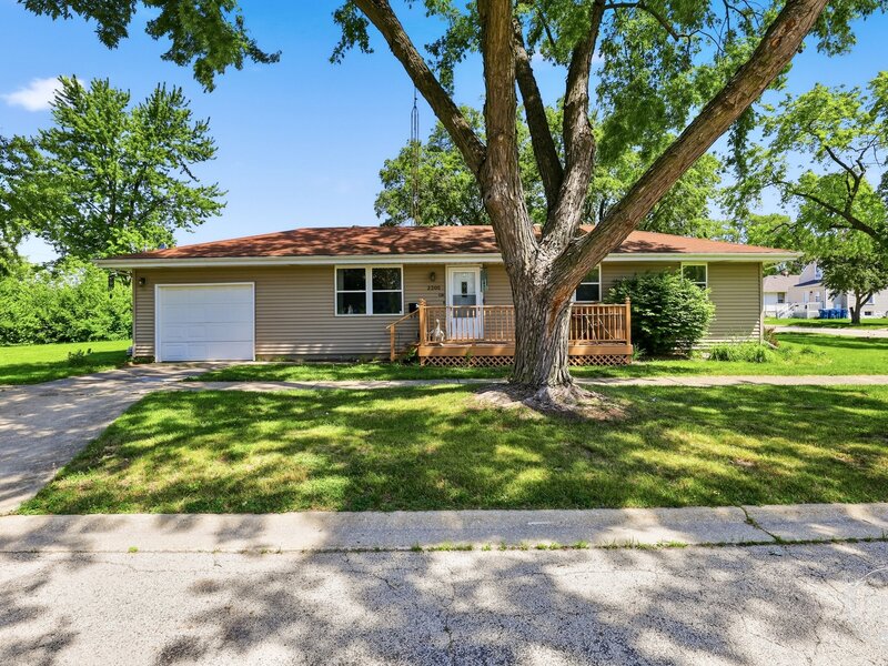 2205 W Hickory Street Kankakee IL 60901