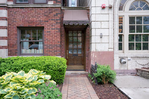 Photo of 856 Hinman Avenue Evanston IL 60202