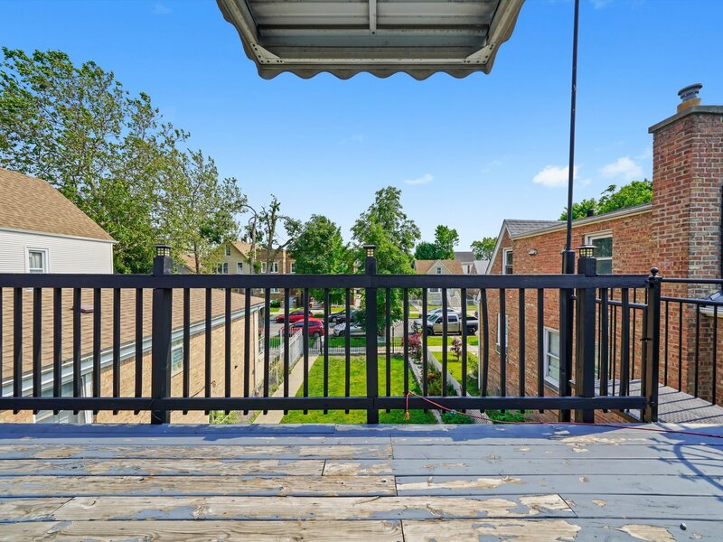 5512 W Wrightwood Avenue Chicago IL 60639