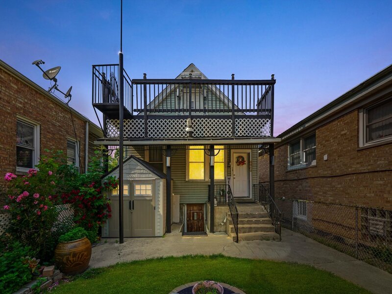5512 W Wrightwood Avenue Chicago IL 60639