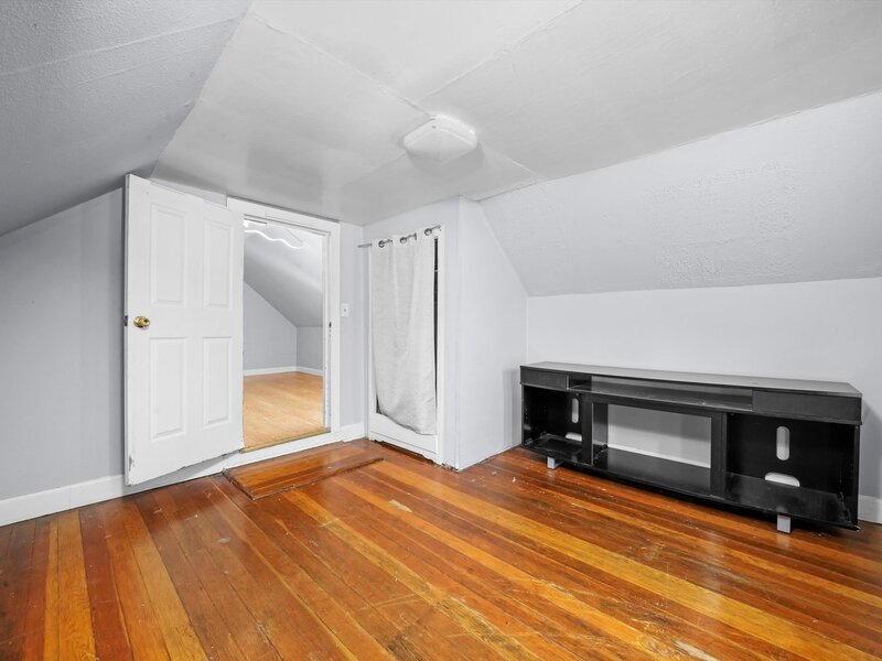 5512 W Wrightwood Avenue Chicago IL 60639
