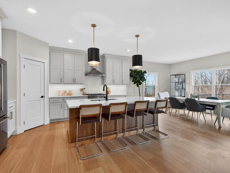 7091 Spring Creek Drive Bettendorf IA 52722