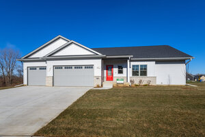 Photo of 7091 Spring Creek Drive Bettendorf IA 52722