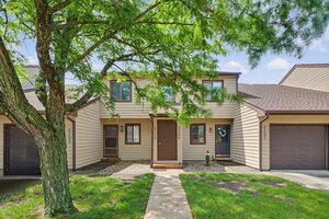 Photo of 2155 Harbortown Circle Champaign IL 61821 Unit 2155
