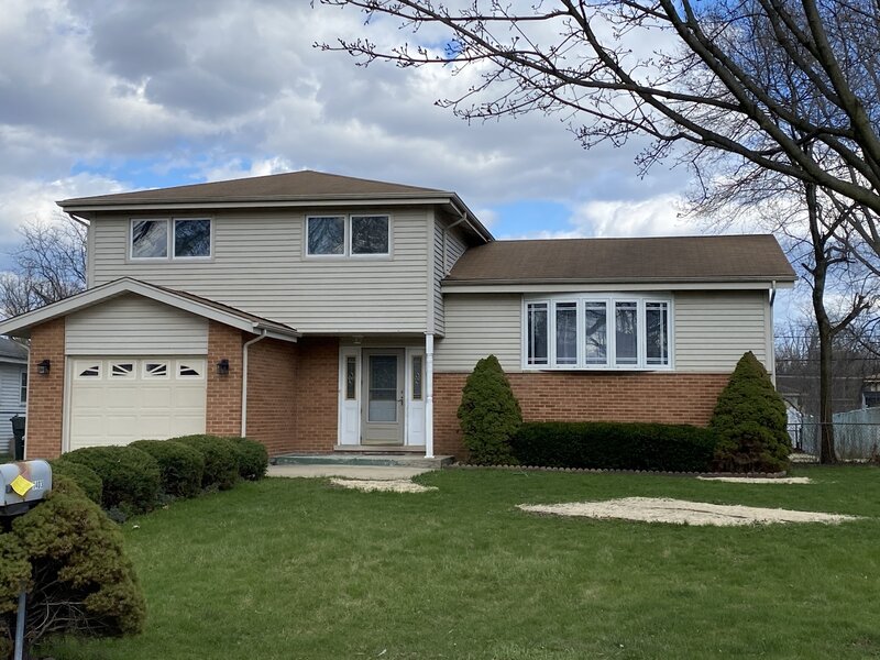 1403 N Sauk Lane Mount Prospect IL 60056