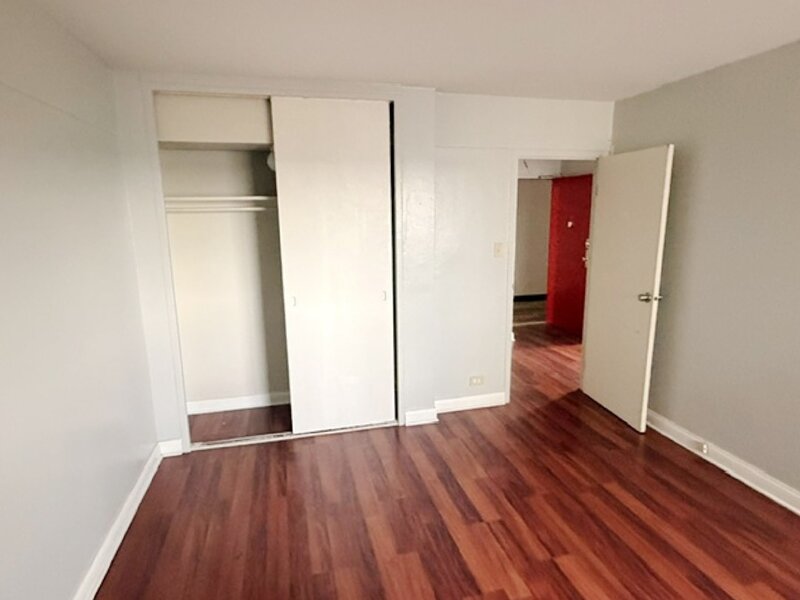 7337 S South Shore Drive Chicago IL 60649