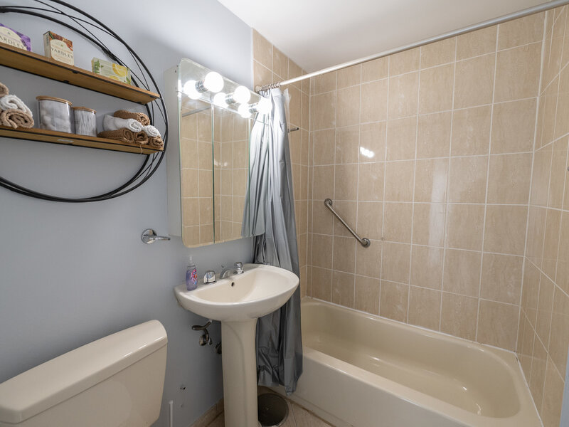 7337 S South Shore Drive Chicago IL 60649