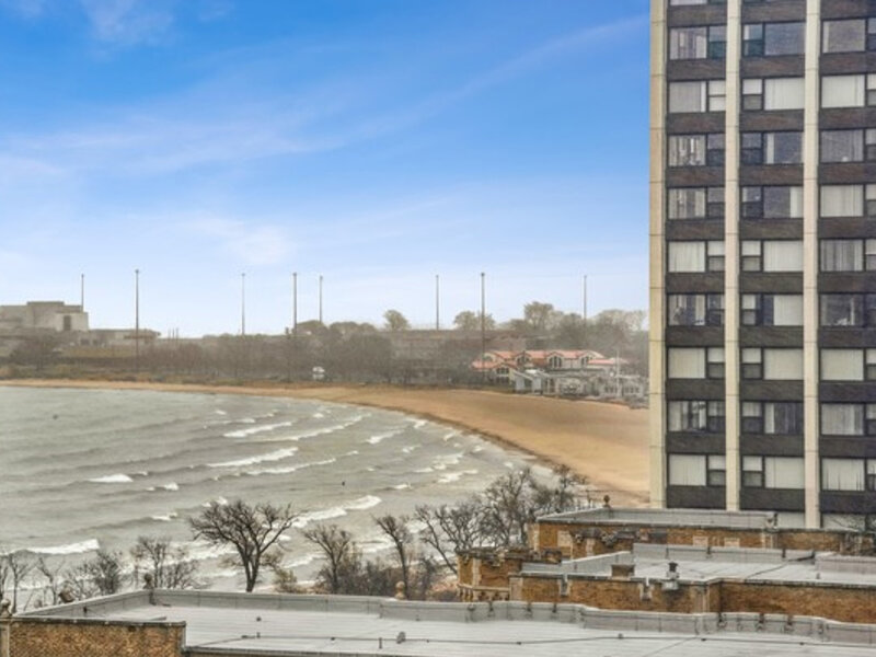7337 S South Shore Drive Chicago IL 60649