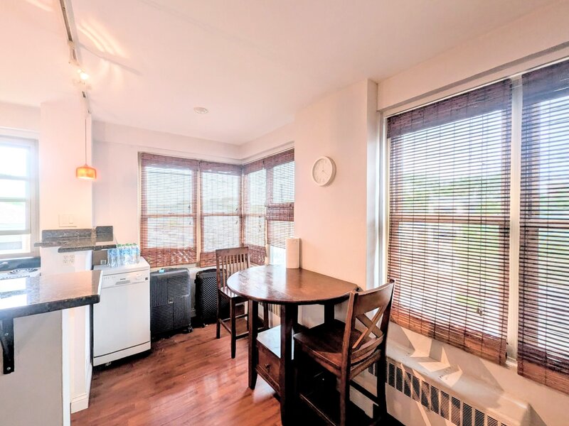 2610 W Balmoral Avenue Chicago IL 60625