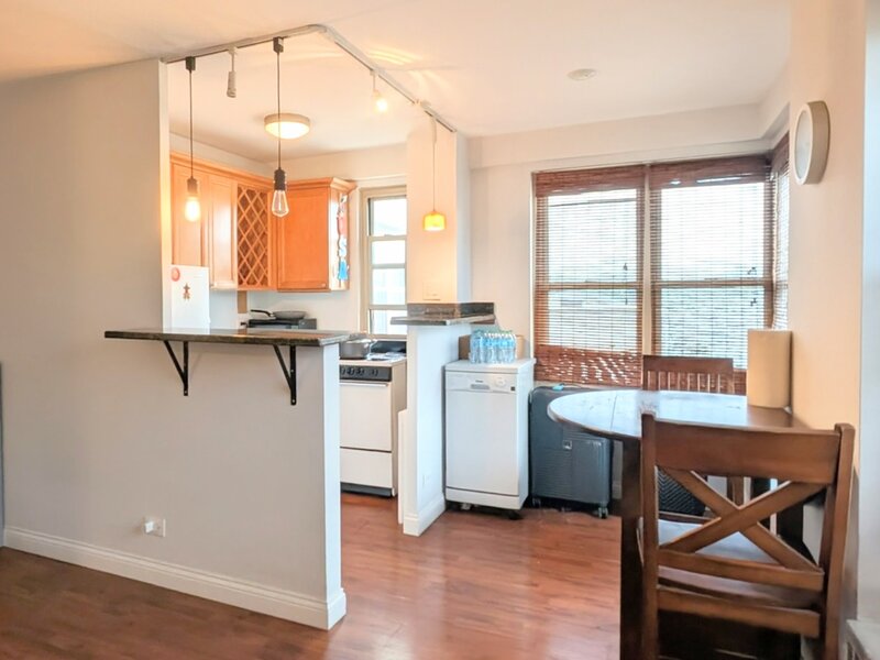 2610 W Balmoral Avenue Chicago IL 60625