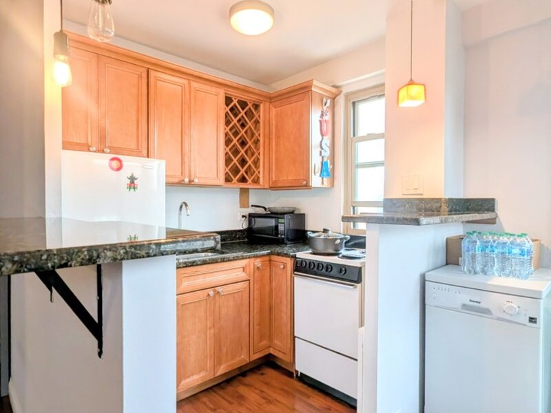 2610 W Balmoral Avenue Chicago IL 60625