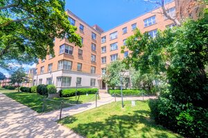 Photo of 2610 W Balmoral Avenue Chicago IL 60625 Unit 306