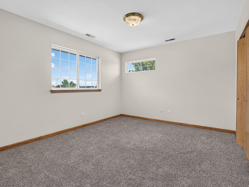 18020 Charlotte Drive Lansing IL 60438
