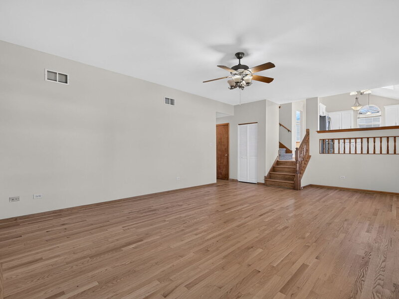 18020 Charlotte Drive Lansing IL 60438