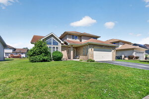 Photo of 18020 Charlotte Drive Lansing IL 60438