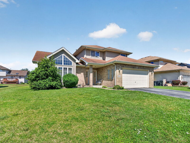 18020 Charlotte Drive Lansing IL 60438