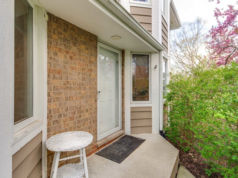 73 Woodstone Drive Buffalo Grove IL 60089