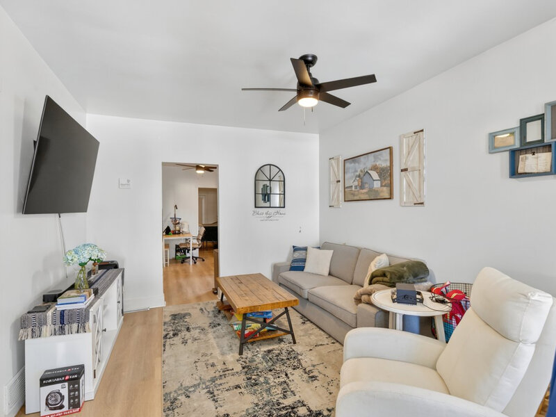 13219 S Houston Avenue Chicago IL 60633