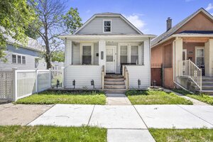 Photo of 13219 S Houston Avenue Chicago IL 60633
