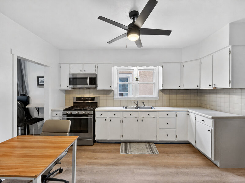 13219 S Houston Avenue Chicago IL 60633