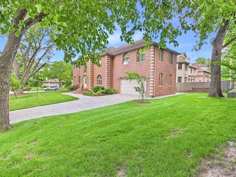 238 Westmoreland Drive Wilmette IL 60091