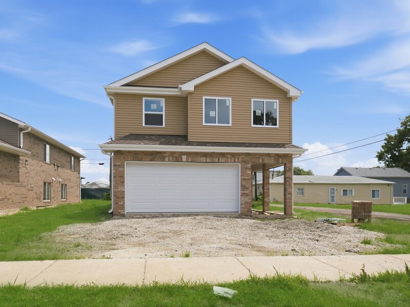 15251 7th Avenue Phoenix IL 60426