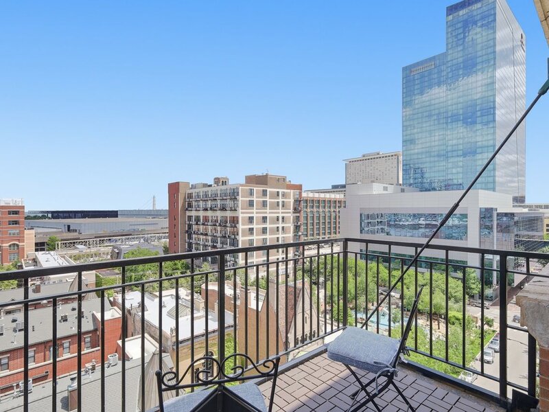 221 E Cullerton Street Chicago IL 60616