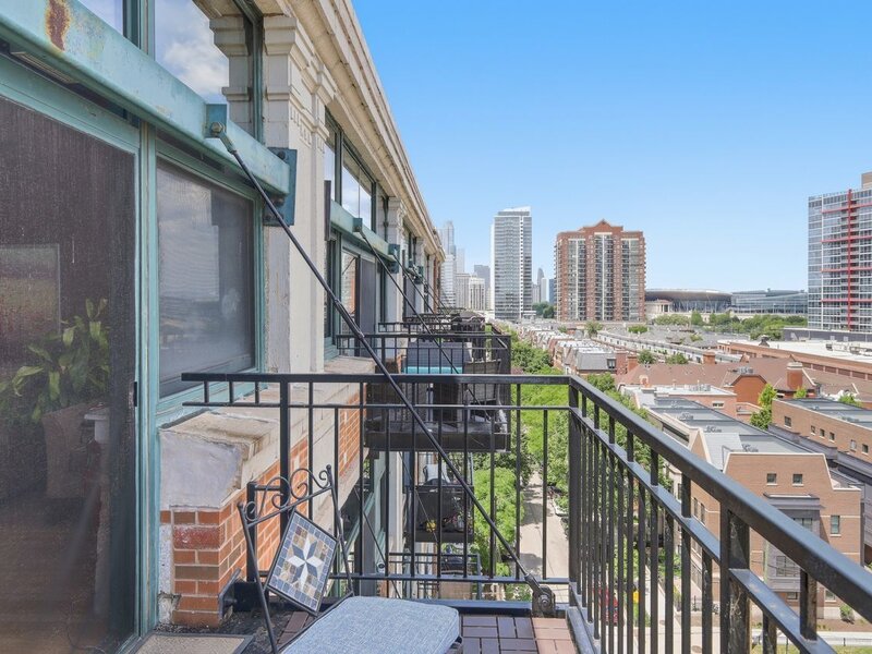 221 E Cullerton Street Chicago IL 60616