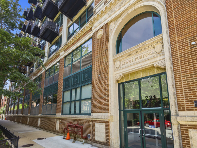 221 E Cullerton Street Chicago IL 60616