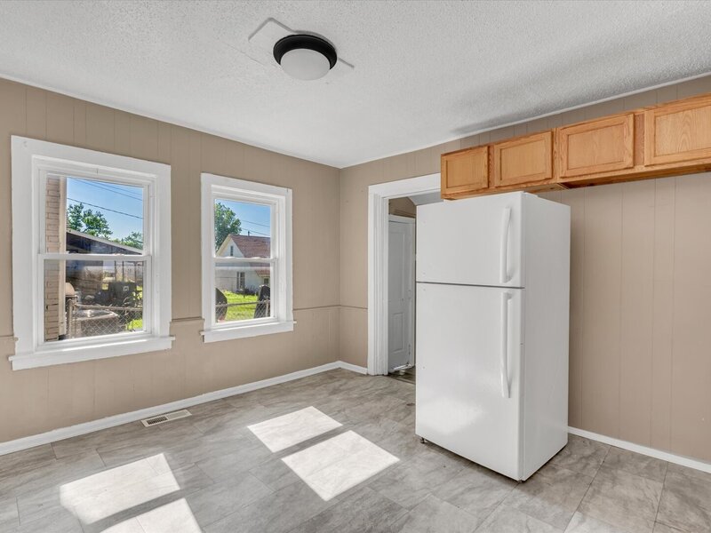 1125 W 5th Street Davenport IA 52802