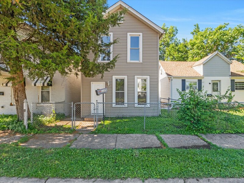 1125 W 5th Street Davenport IA 52802