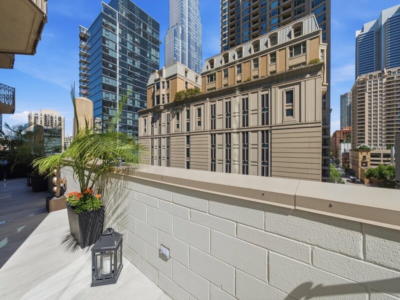 21 E Huron Street Chicago IL 60611