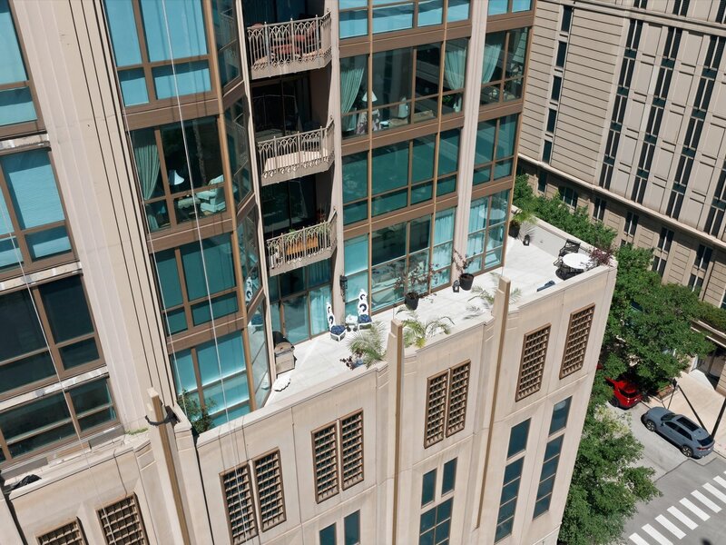 21 E Huron Street Chicago IL 60611
