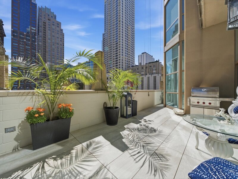 21 E Huron Street Chicago IL 60611