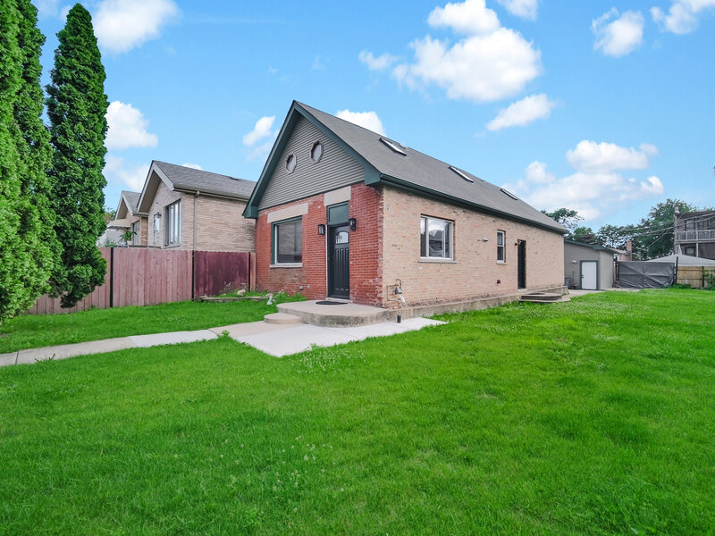 3844 S Artesian Avenue Chicago IL 60632