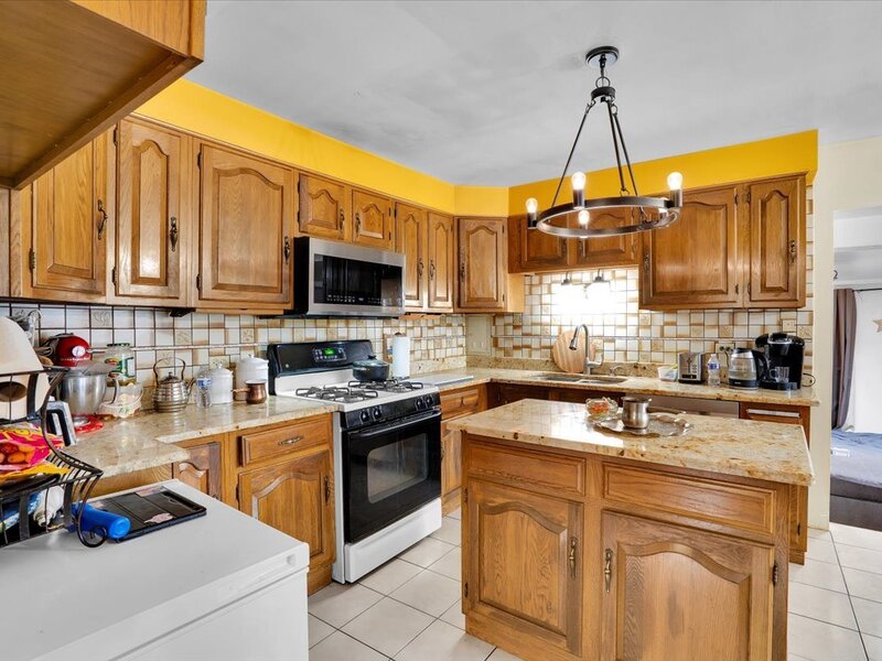 8949 Olympic Drive Bridgeview IL 60455
