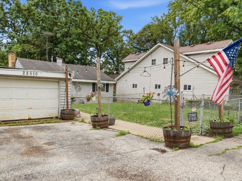 28616 W Benjamin Avenue Spring Grove IL 60081