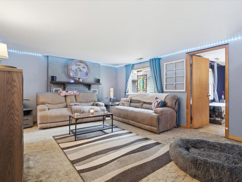28616 W Benjamin Avenue Spring Grove IL 60081