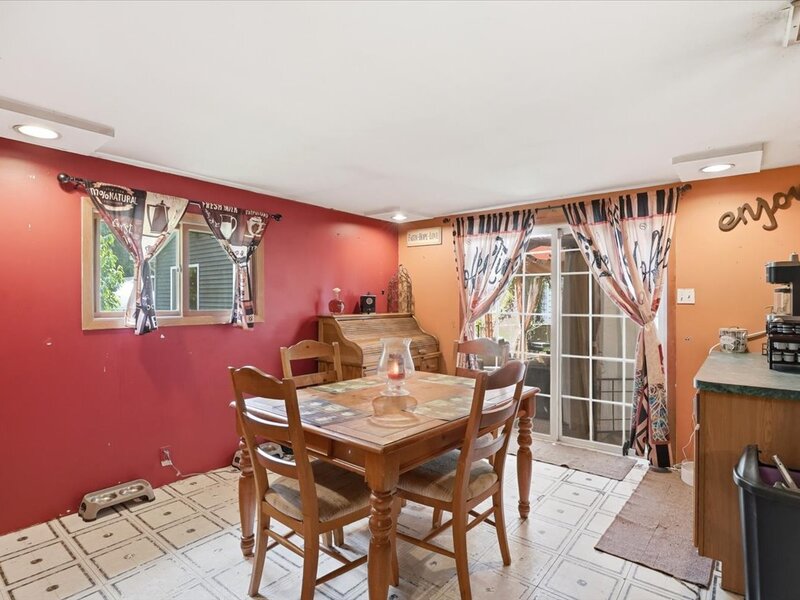 28616 W Benjamin Avenue Spring Grove IL 60081