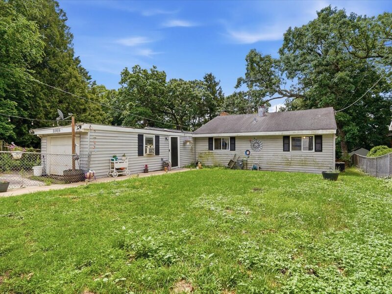 28616 W Benjamin Avenue Spring Grove IL 60081