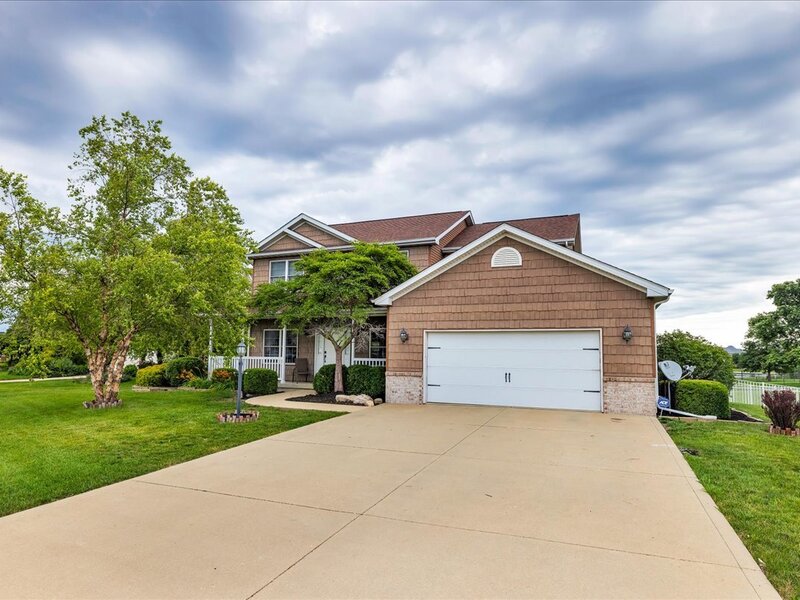1618 English Oak Drive Champaign IL 61822