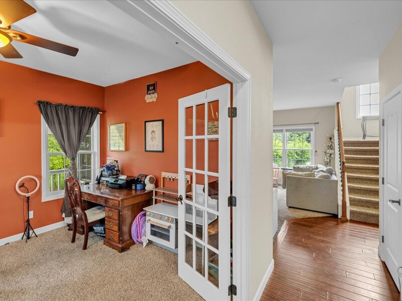 1618 English Oak Drive Champaign IL 61822