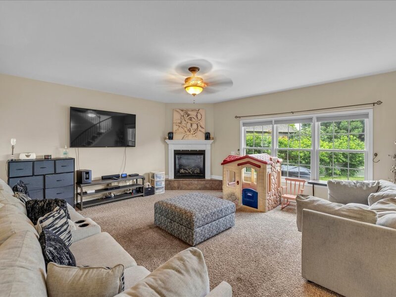 1618 English Oak Drive Champaign IL 61822