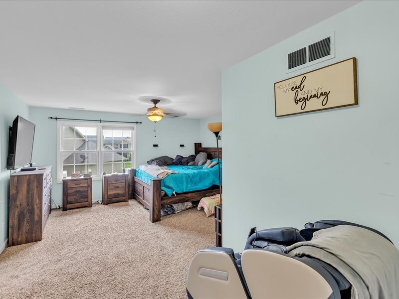 1618 English Oak Drive Champaign IL 61822