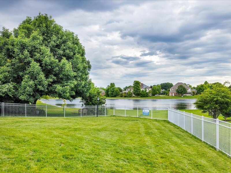 1618 English Oak Drive Champaign IL 61822