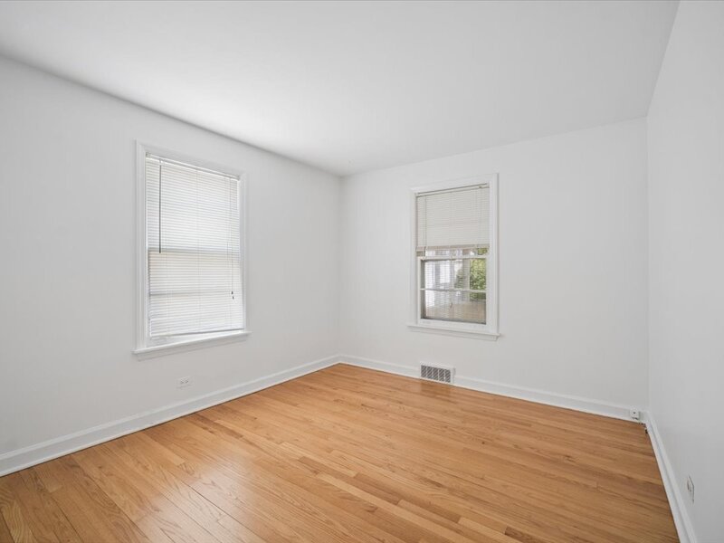 735 Prairie Avenue Barrington IL 60010