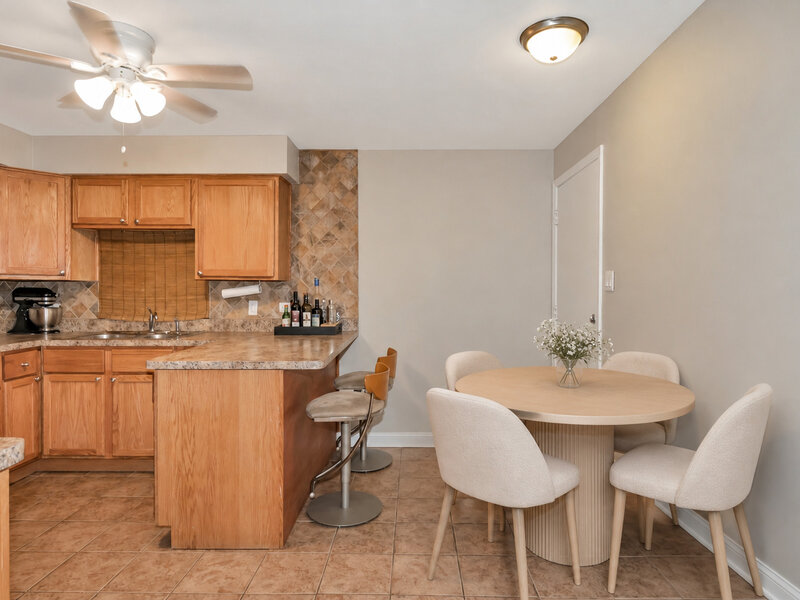 11124 S 84th Avenue Palos Hills IL 60465