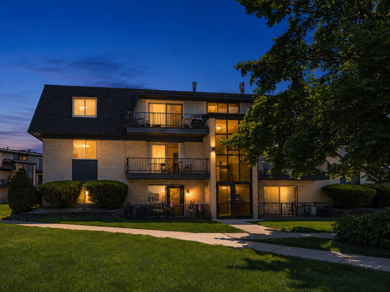 11124 S 84th Avenue Palos Hills IL 60465