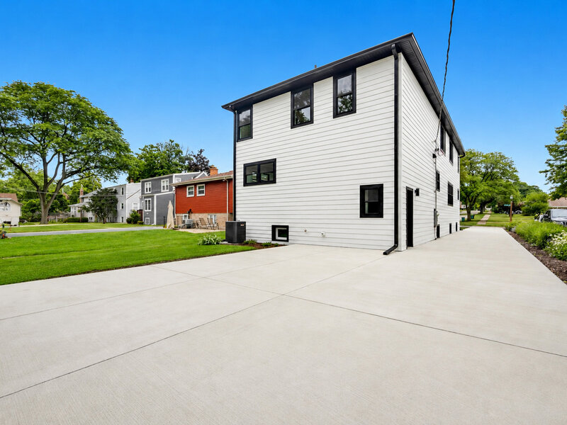 218 N Park Avenue Lombard IL 60148