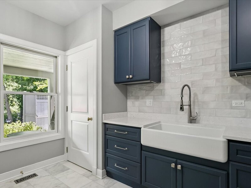 1177 Edgewood Road Lake Forest IL 60045